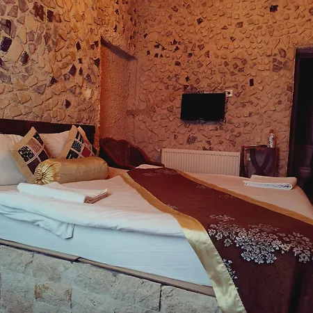 Stone Age Cappadocia Невшехир